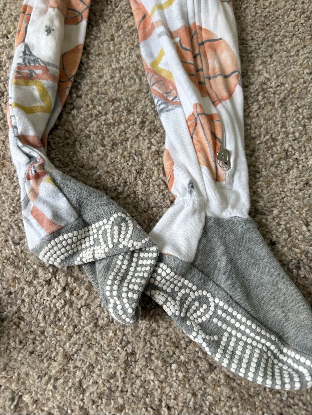 Burt’s Bees Baby Set Of 2 Footie Pajamas 18 Months Zipper Basketball Dogs